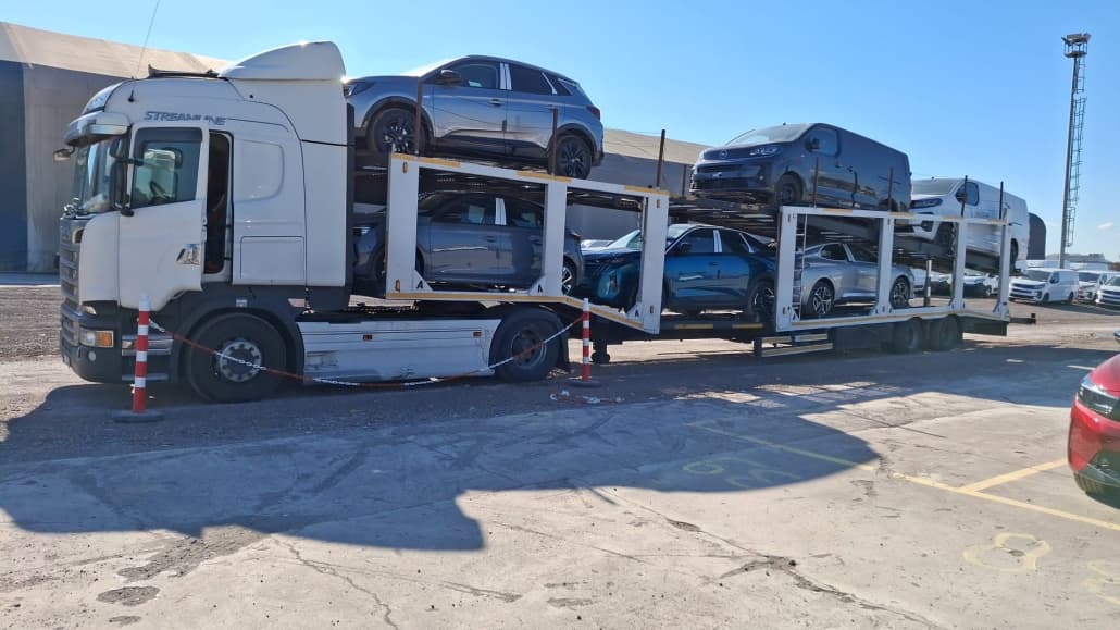 Araç taşıma filosu görseli